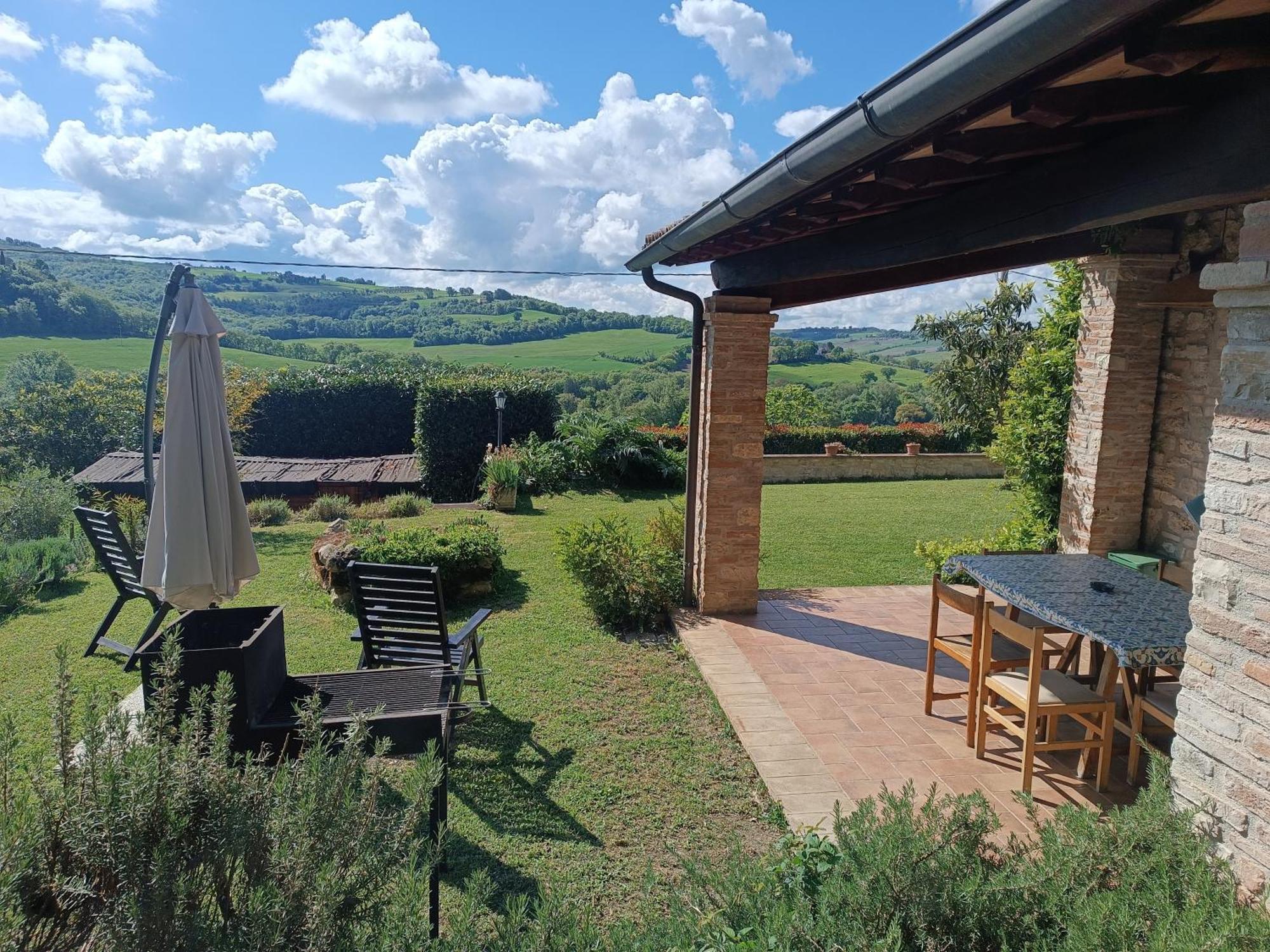 La Piccola Fattoria Villa Todi Exteriör bild