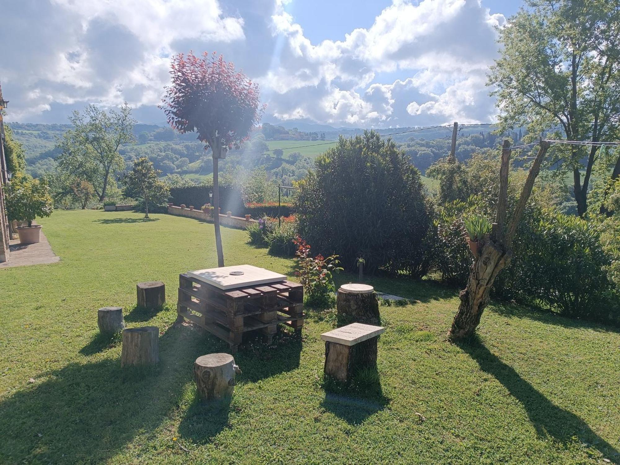 La Piccola Fattoria Villa Todi Exteriör bild