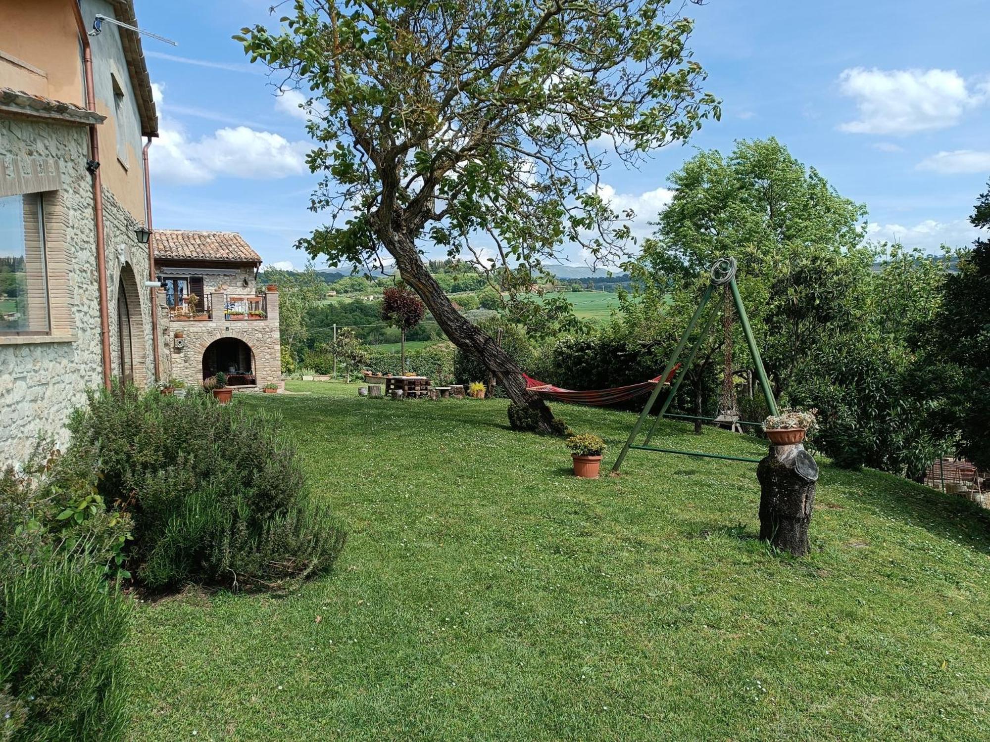 La Piccola Fattoria Villa Todi Exteriör bild